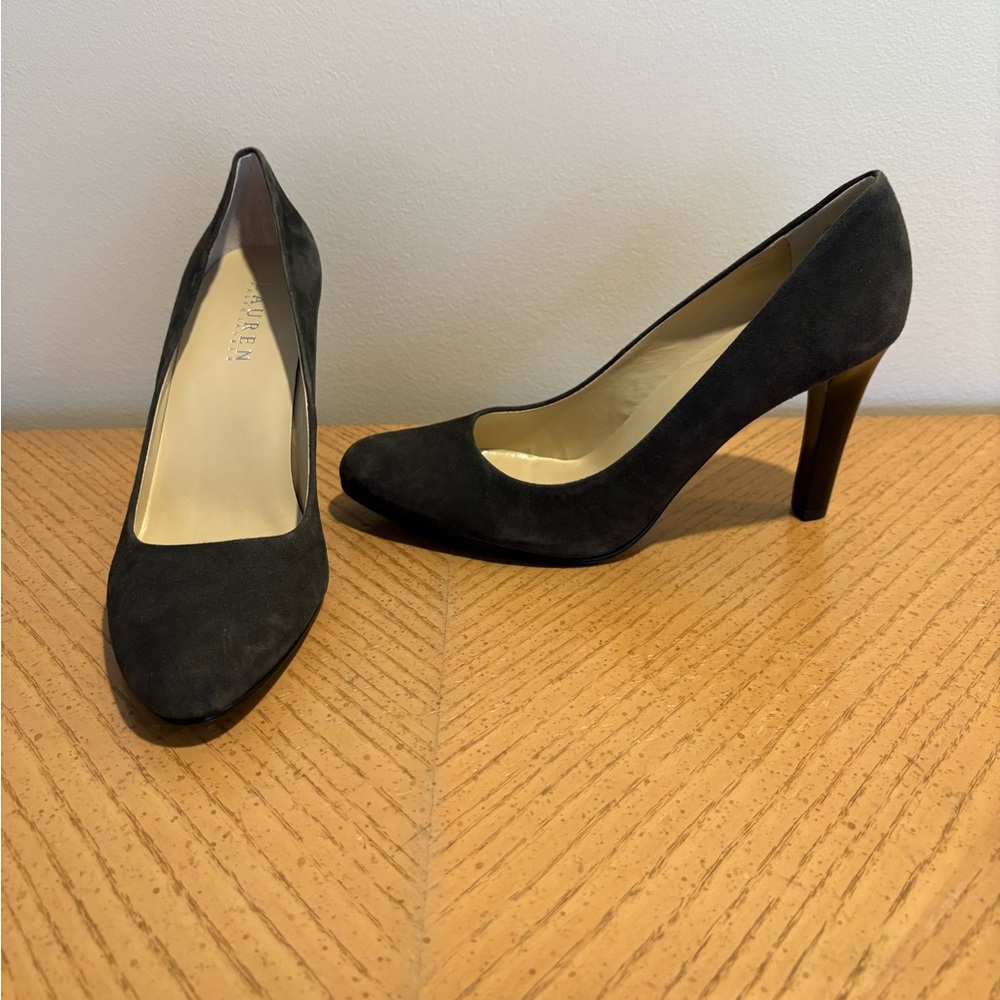 Lauren Ralph Lauren size 8 suede heels. Never worn no tags. Deep olive Greenish